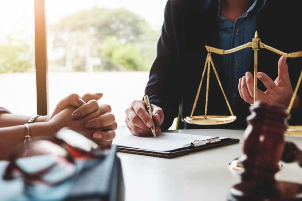 Court Applications vs. Mediation: A Less Stressful Path with EH Mediation Oldham